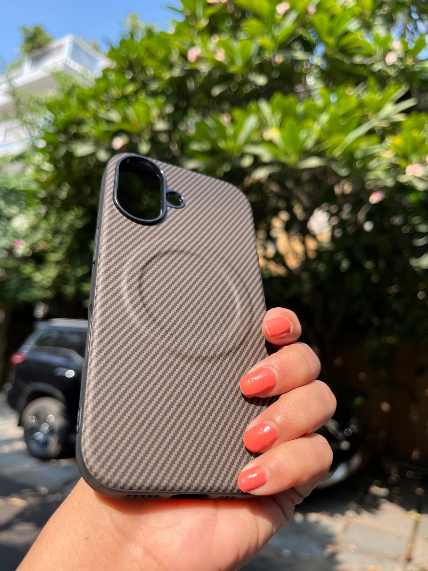 Iphone 16 Brown Cover