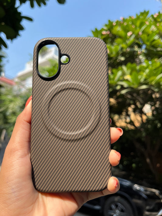 Iphone 16 Brown Cover