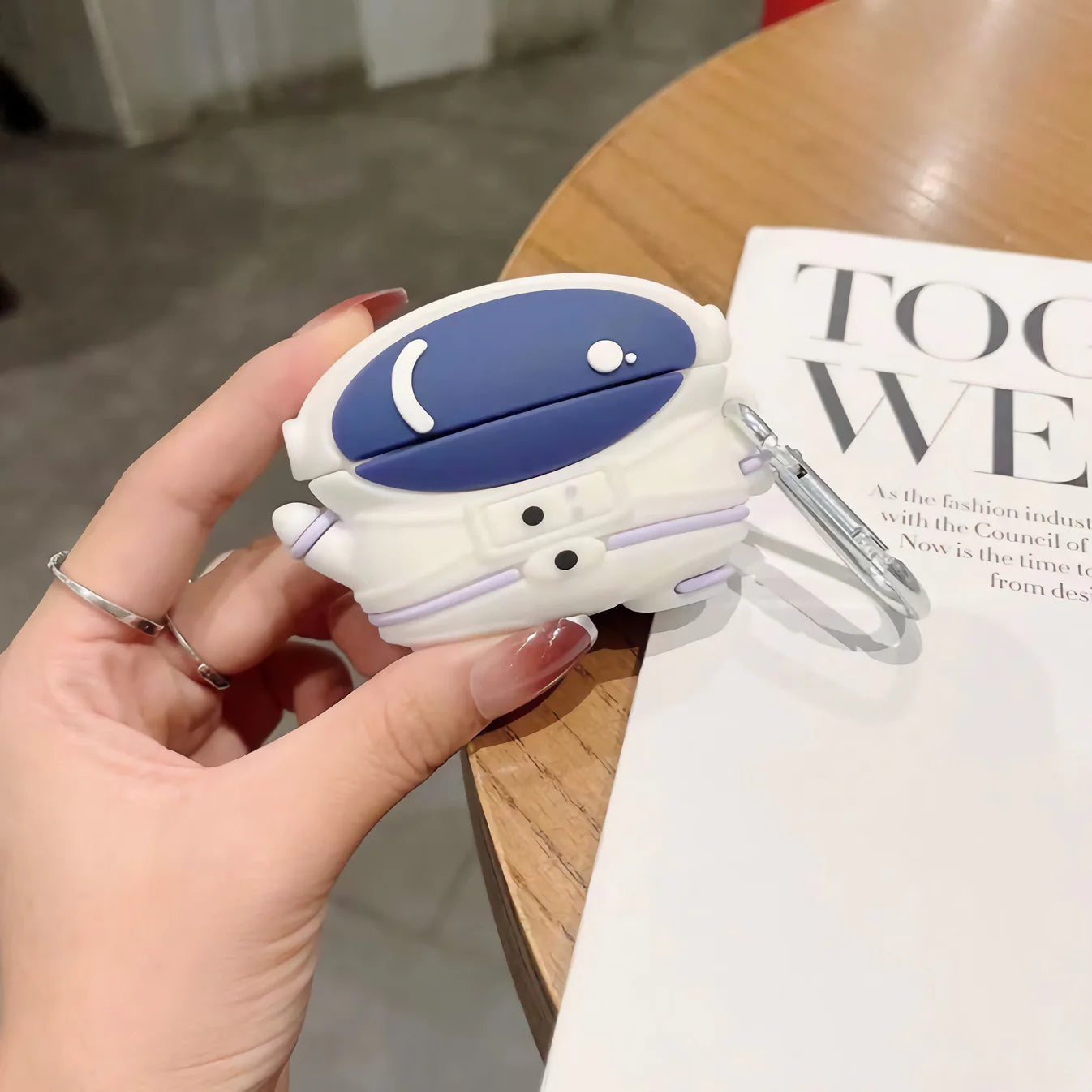 Astronaut Airpod Pro 2 Case